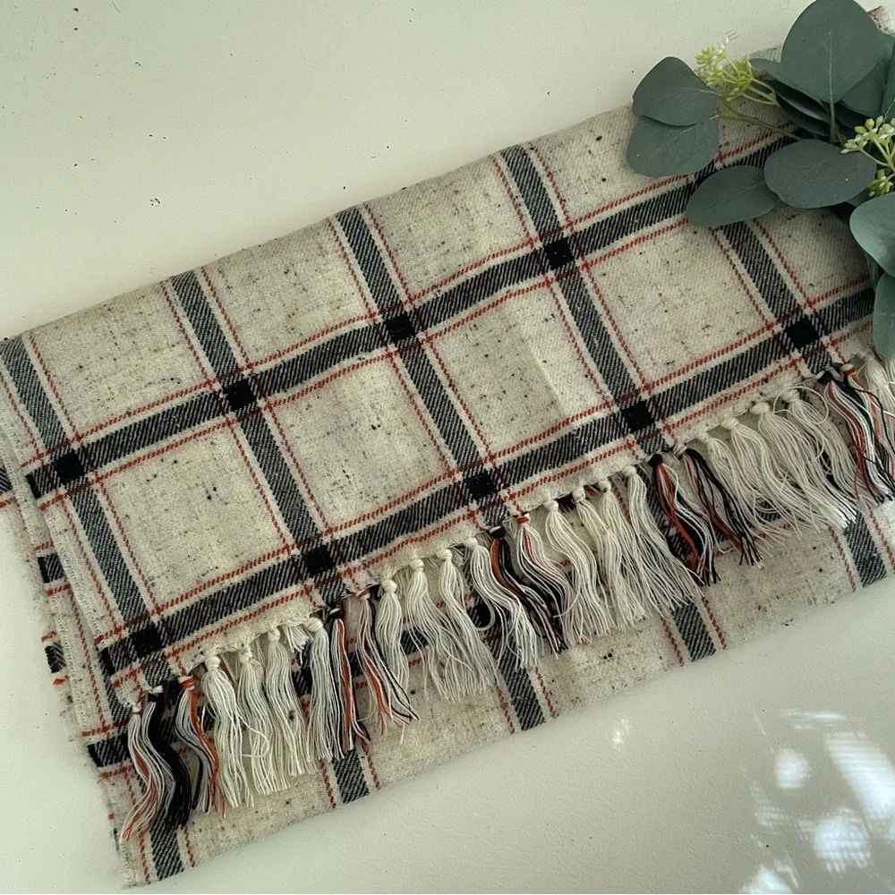 Madewell Knotted Fringe Scarf in Hanstone Plaid